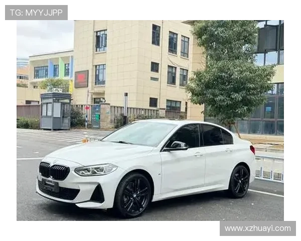 10万出头拿下宝马1系!2021款白色小钢炮,圆你蓝天白云梦